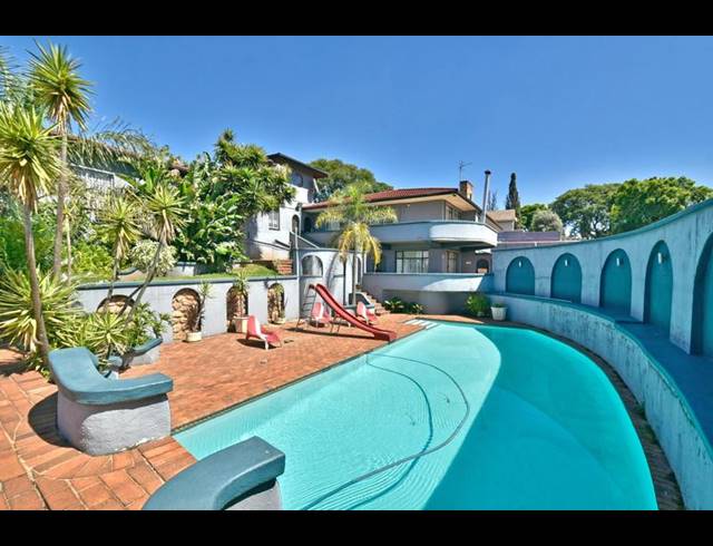 8 BEDROOM HOUSE FOR SALE IN OAKDENE